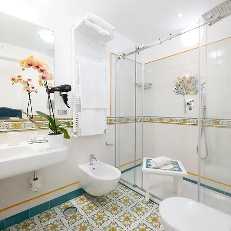 Boutique Gimagi 4*