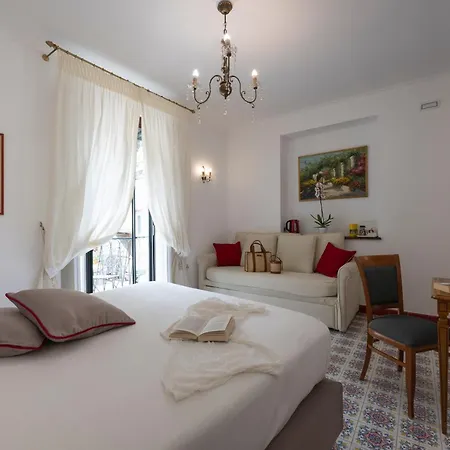 Boutique Gimagi 4*