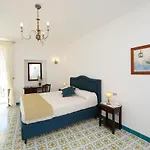 Boutique Gimagi 4*