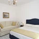 Boutique Gimagi 4*